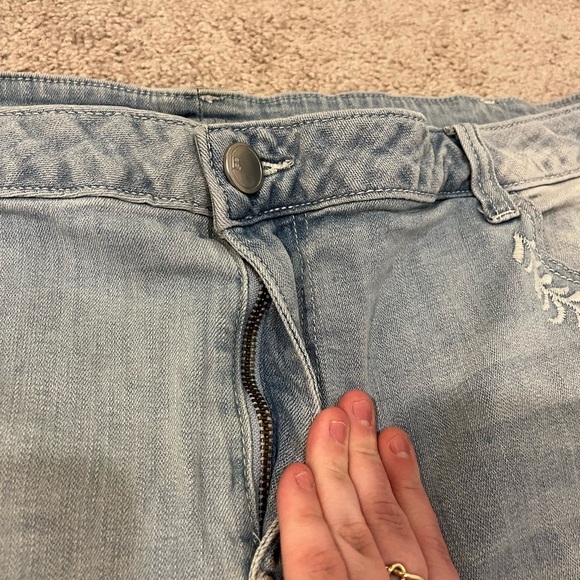 Lane Bryant Embroidered Denim Jean Shorts - Picture 4 of 8